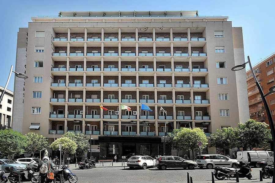 Naples Wheelchair Accessible Hotel