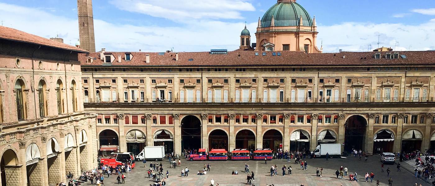 Piazza Maggiore Wheelchair Bologna Accessible Italy Tours