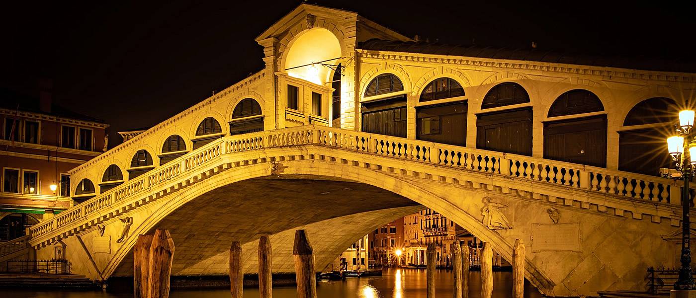 Rialto Bridge Wheelchair Venice Accessible Italy Tours